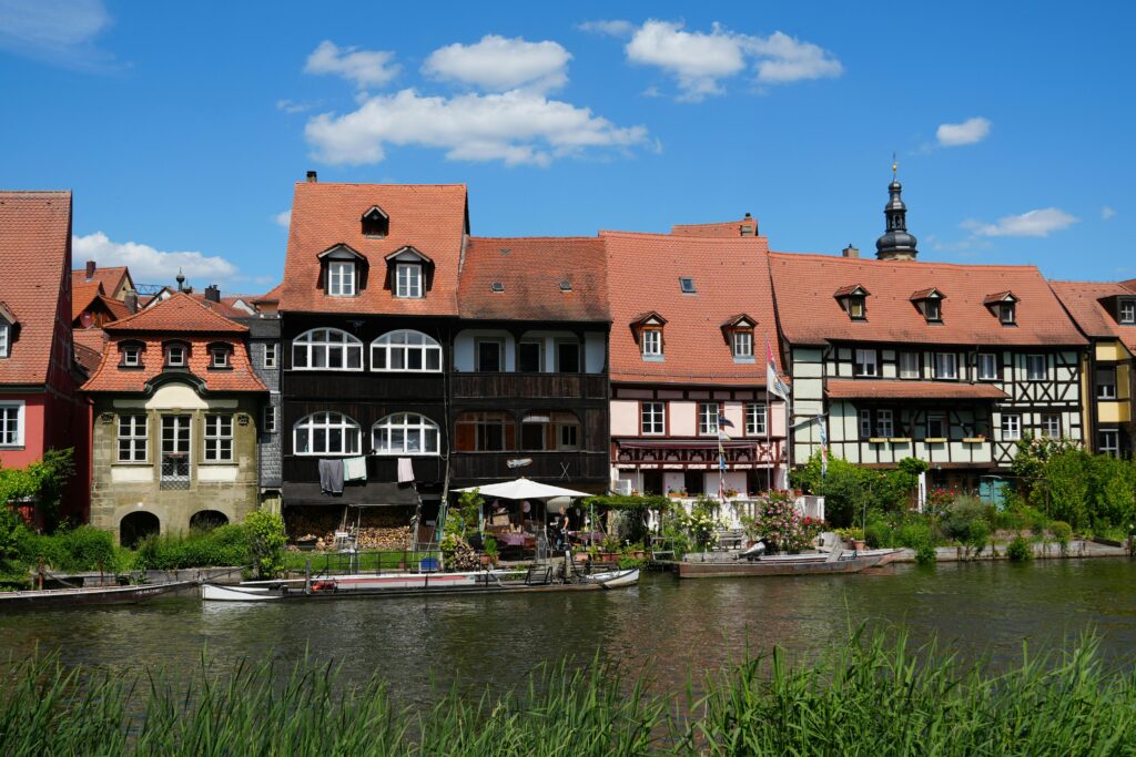 Ein Bild der Stadt Bamberg, im Teil Kleinvenedig (Flussseite)